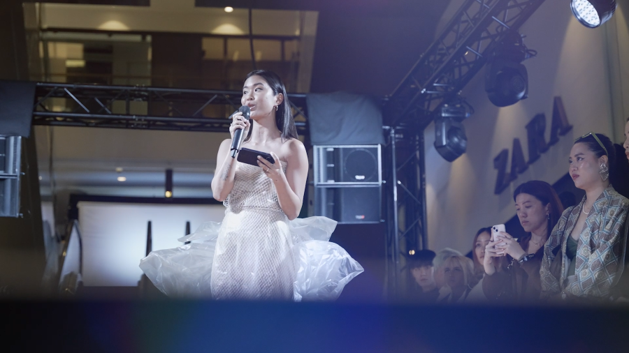 fashion runway thumbnail.png